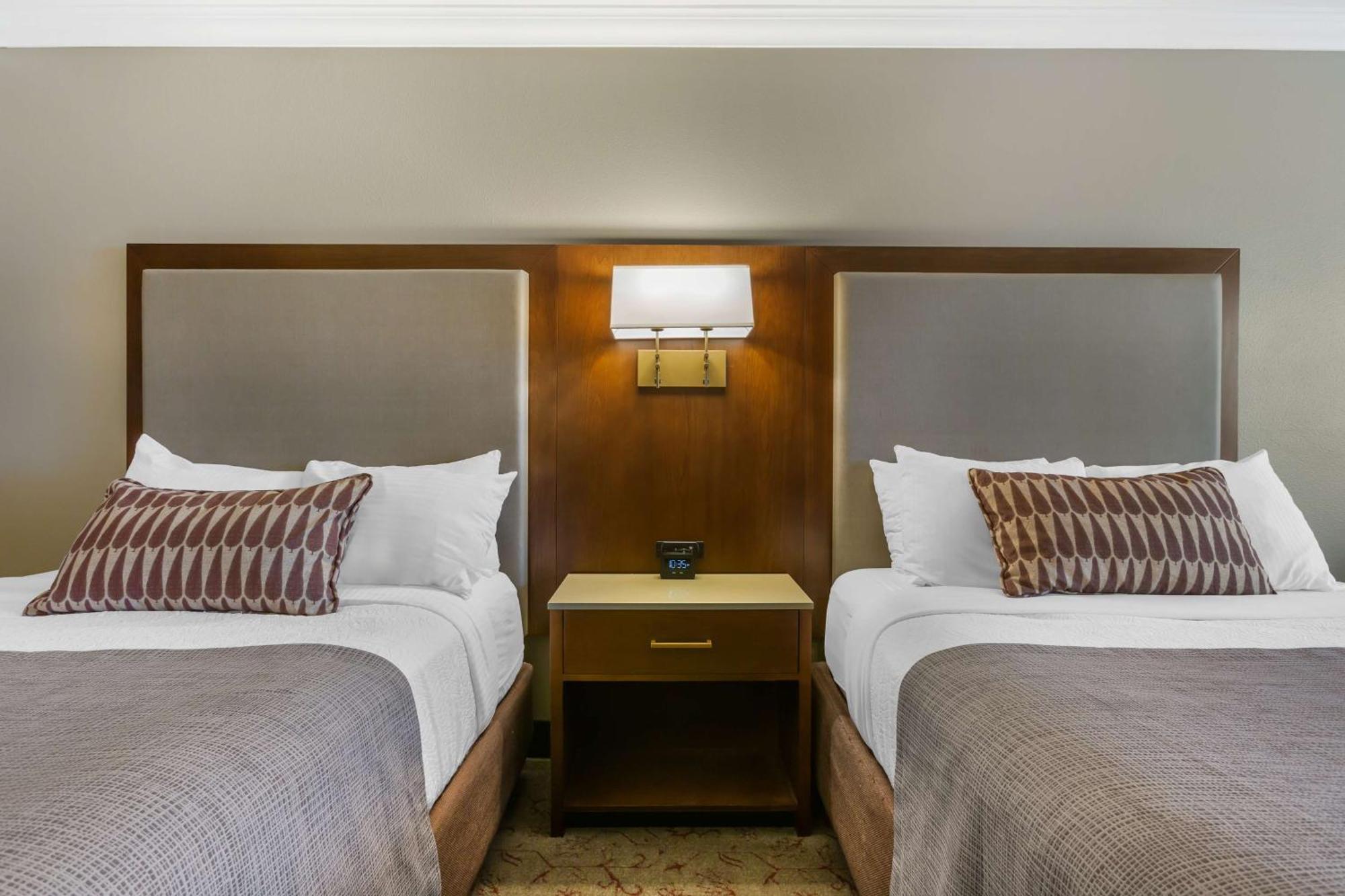 Western Premier Great Northern Hotel 3*